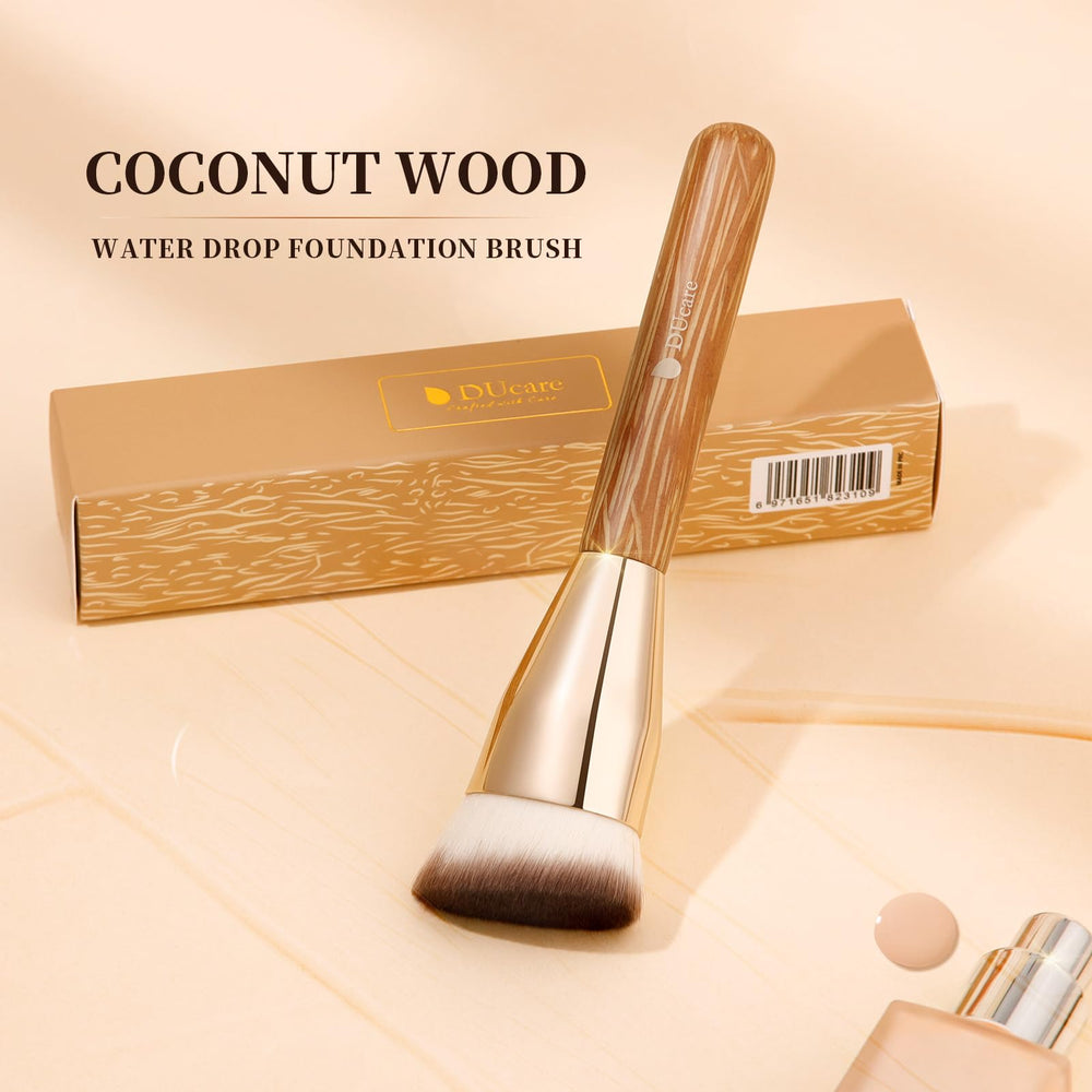 DUcare brush box packaging keeps tools organized and ready for gifting.