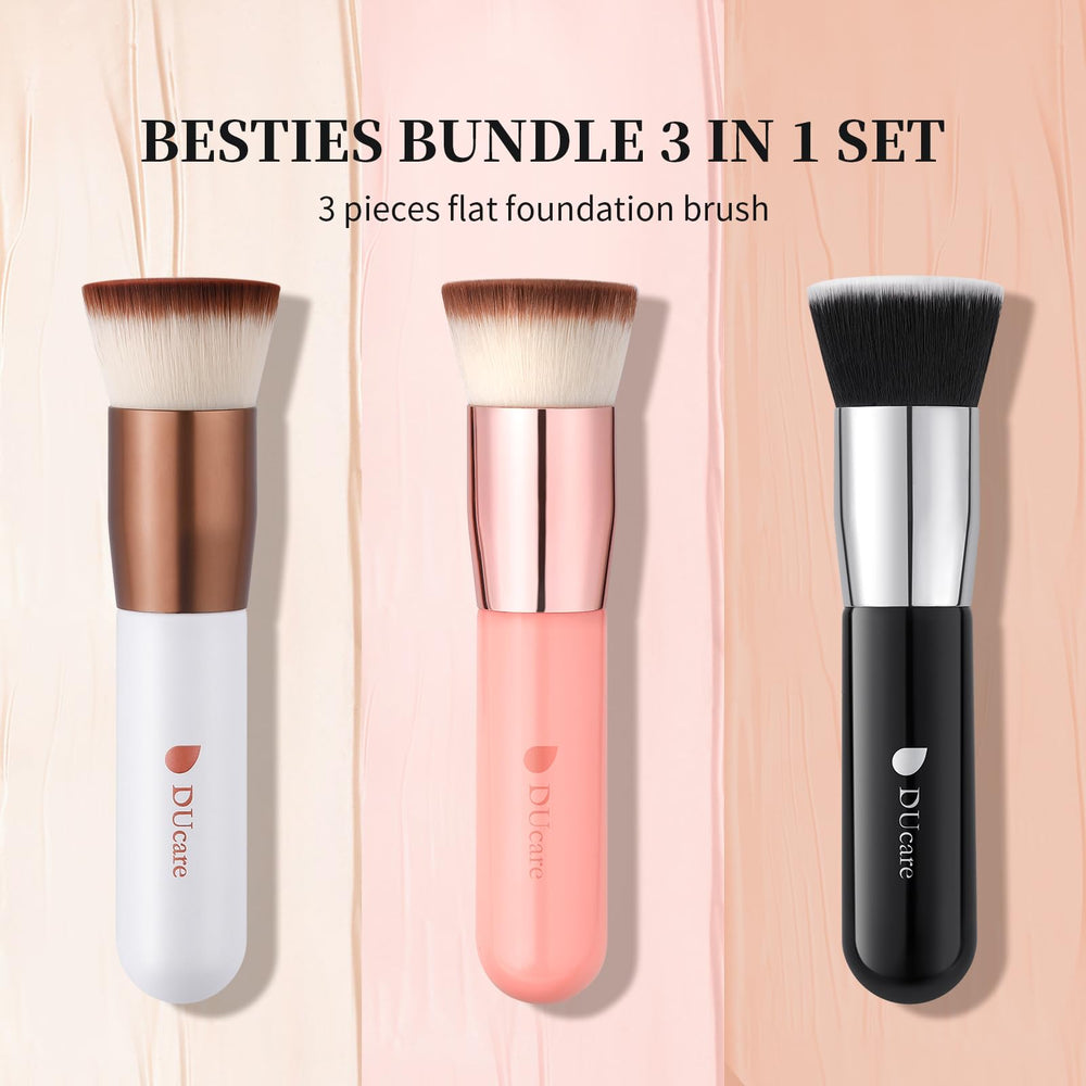 DUcare multi-use brush suitable for powder, liquid, and cream textures.
