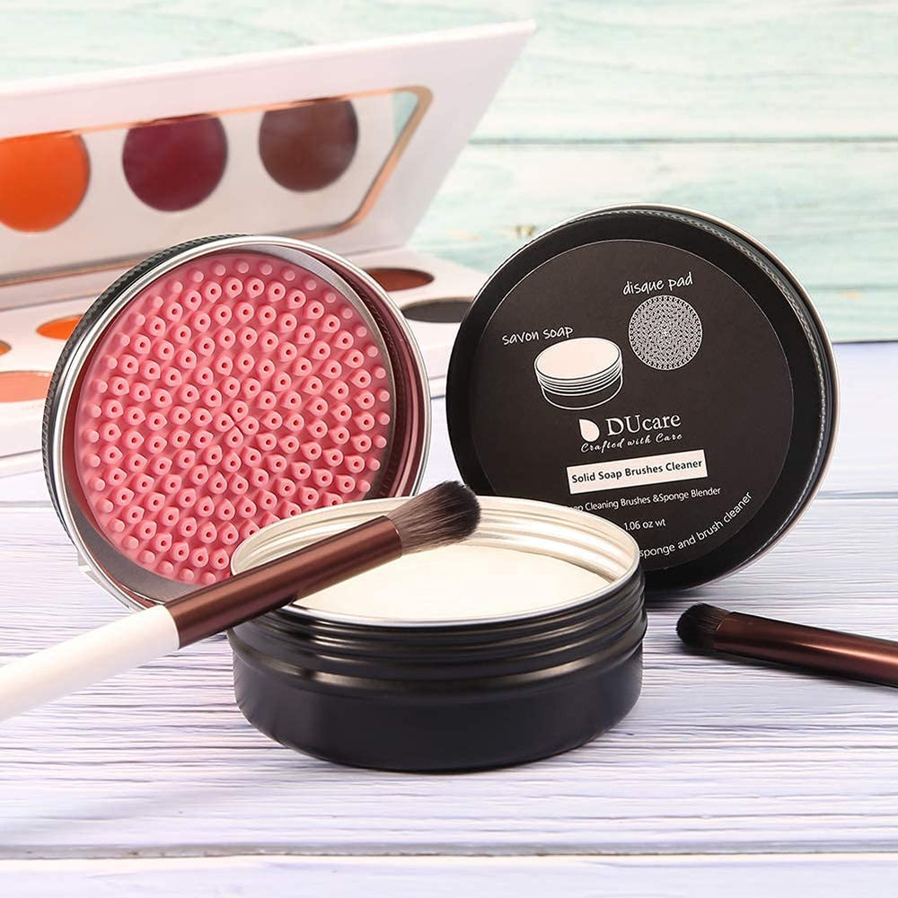 DUcare makeup brushes after cleaning appear soft and refreshed.