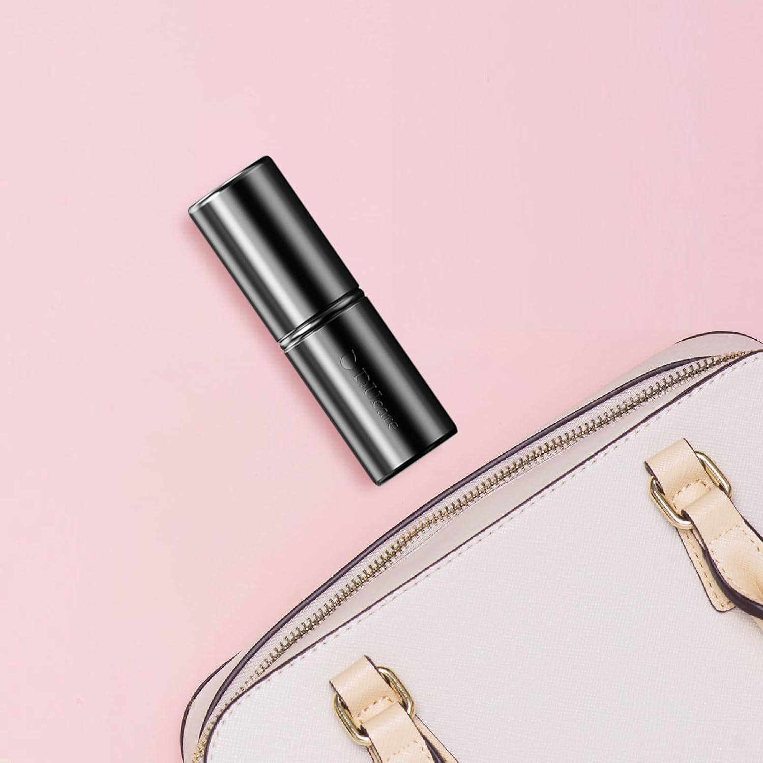 DUcare travel-friendly case keeps bristles clean during trips