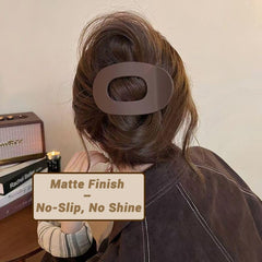Duckbill Hair Clip four colors to match any outfit and mood.