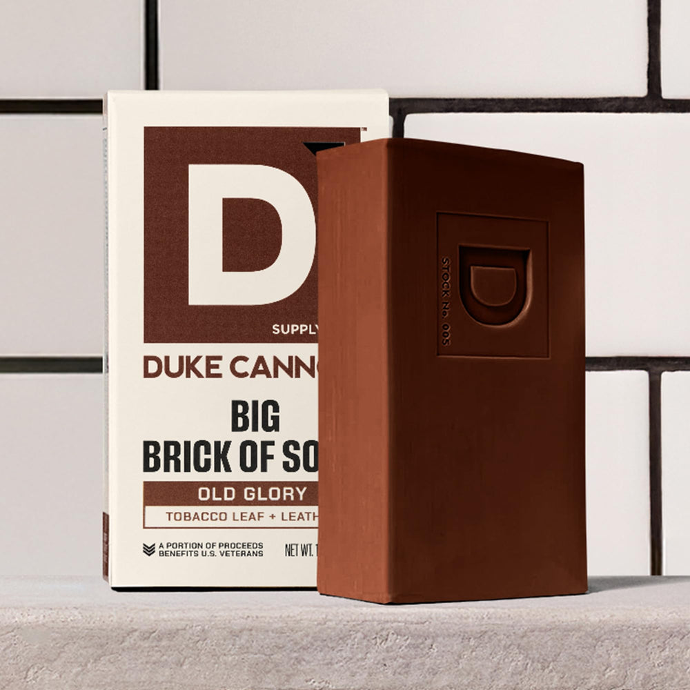 Duke Cannon Barra de 10 onzas: duradera para semanas de uso.