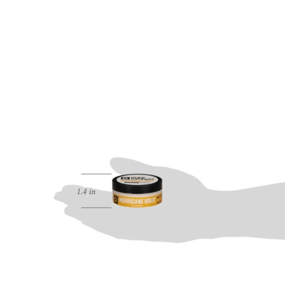 Duke Cannon Hurricane Hold Pomade lavado fácil, sin residuos grasos tras enjuague.