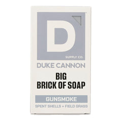 Duke Cannon: barra grande con humo de pistola, limpieza profunda para piel masculina.