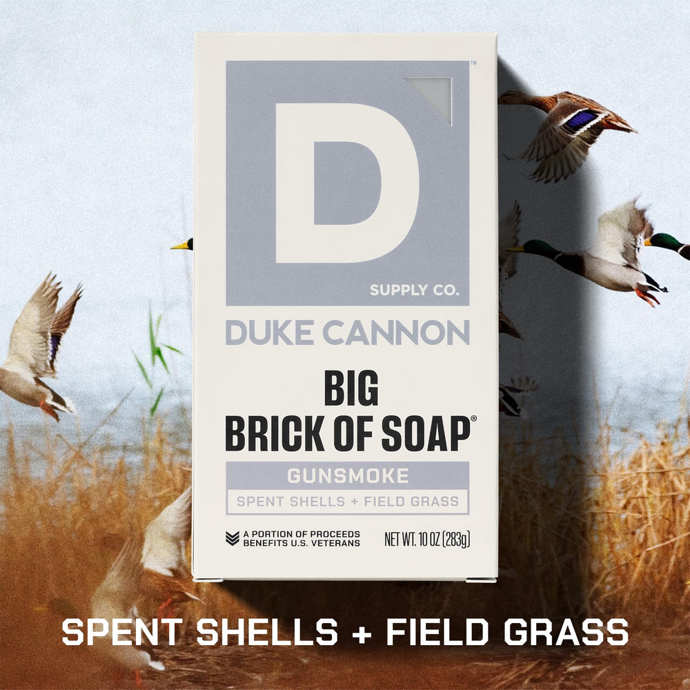 Duke Cannon: barra con hierba de campo, fragancia al aire libre para empezar el día.