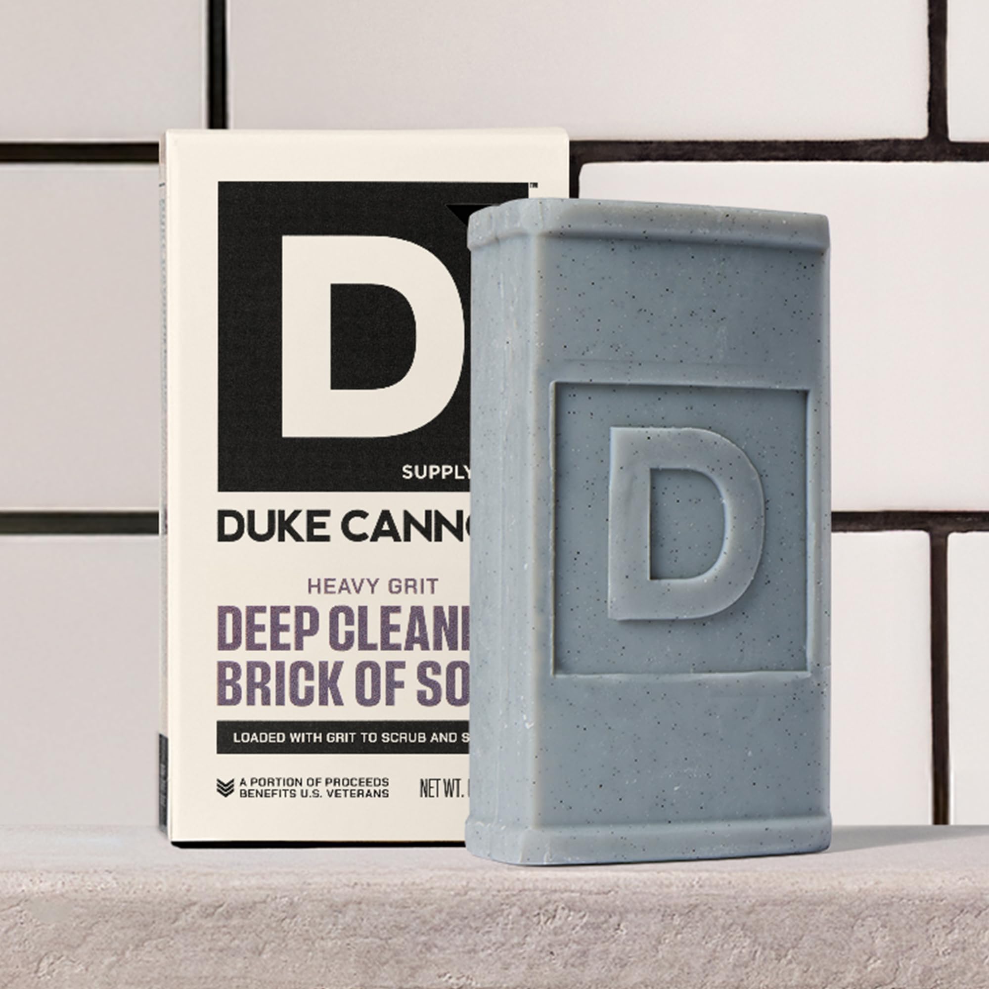 Duke Cannon Jabon barra sin sulfatos: limpieza suave para piel sensible.