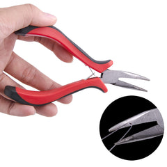Duufin hook needle pulling loop with wooden handle for easy threading.