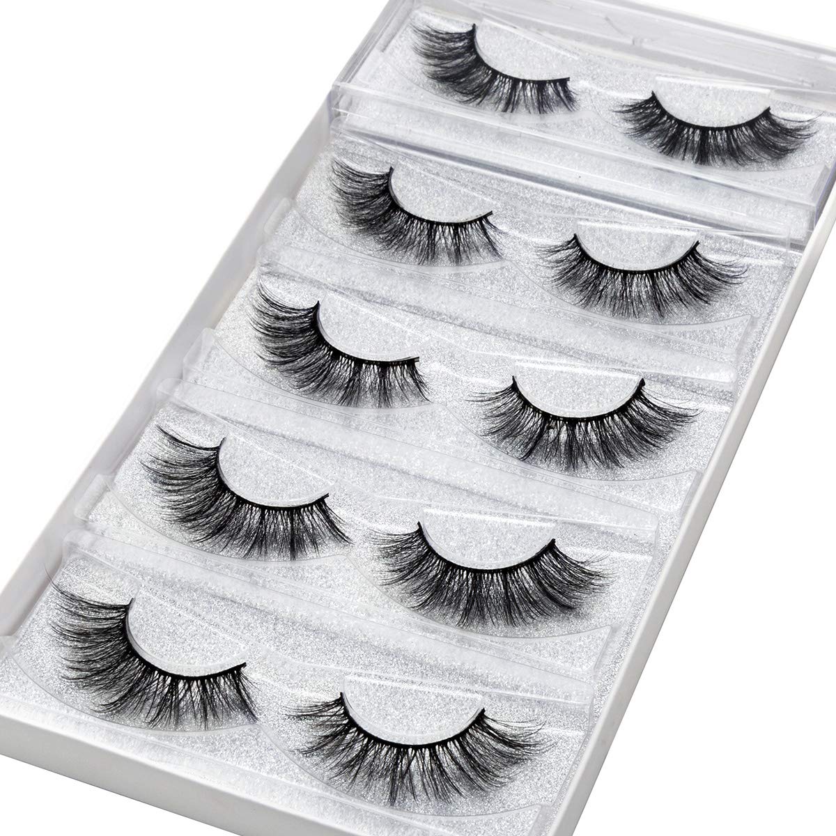 DYSILK 6D wispy lashes offering soft volume with mink-like effect.