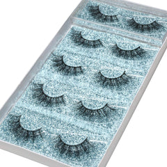 DYSILK Lashes 6D wispy look enhances eyes with subtle volume.