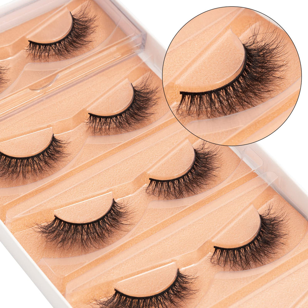 DYSILK Wispy Lashes soft synthetic fibers mimic natural lash texture.