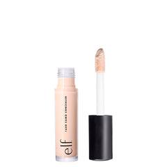 e.l.f. Camo Concealer con aplicador doe-foot para cobertura precisa.