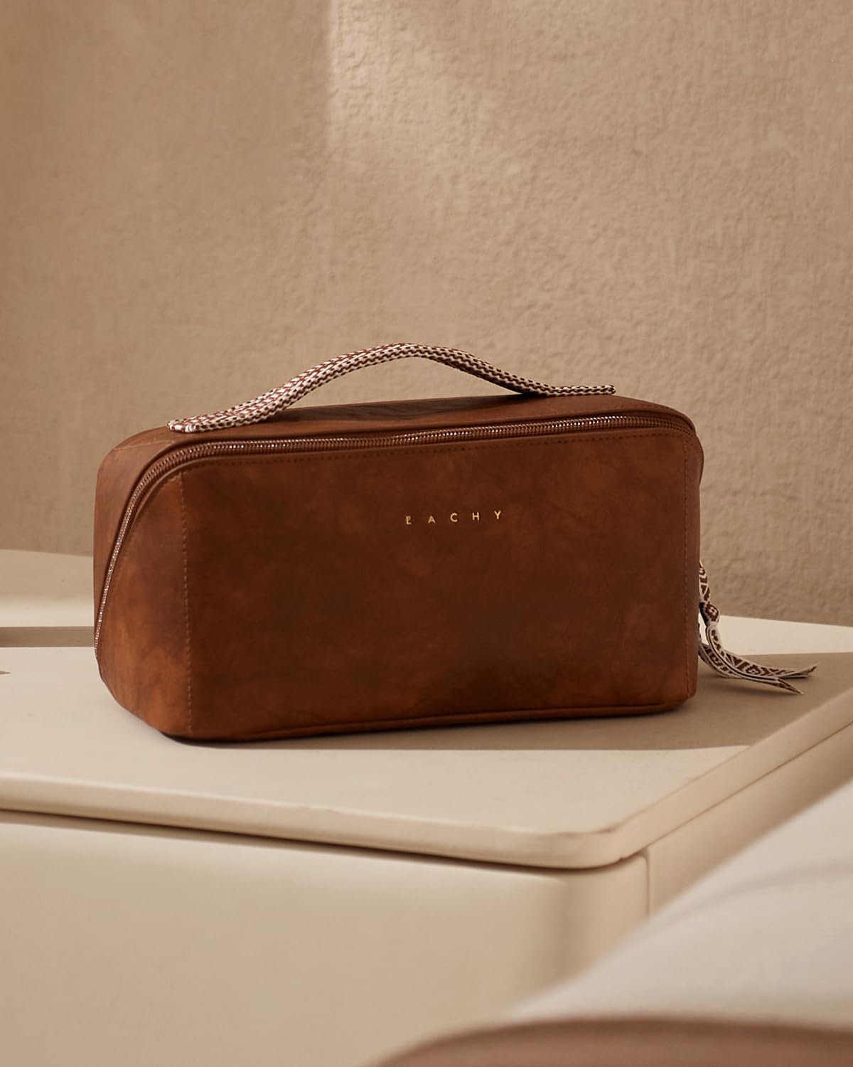 EACHY gift-ready bag, a thoughtful travel accessory