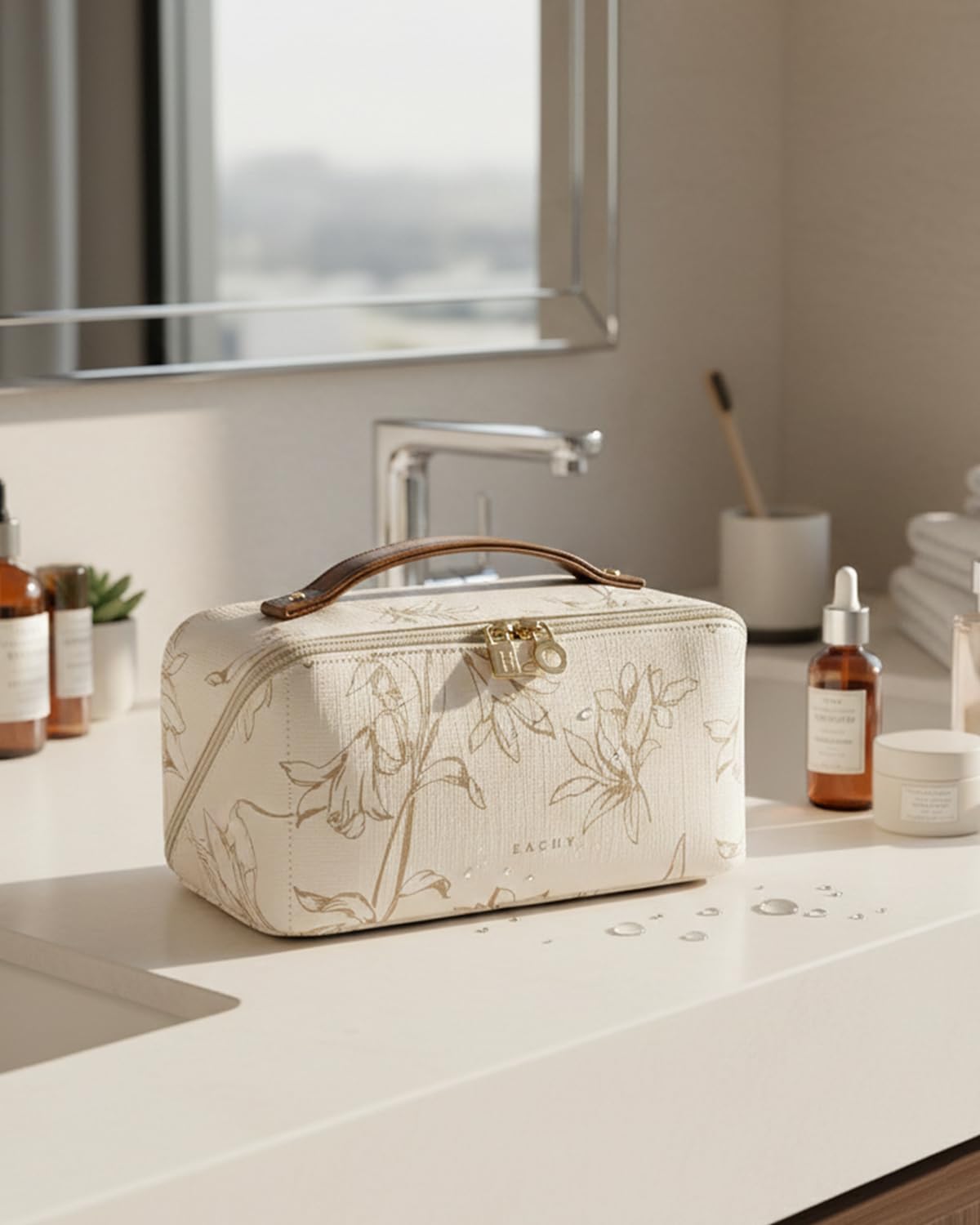 EACHY Travel Makeup Bag side pockets organize small tools for quick access.
