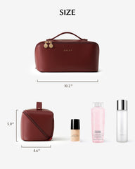 EACHY Travel Makeup Bag features a water-resistant PU leather exterior for easy cleaning.