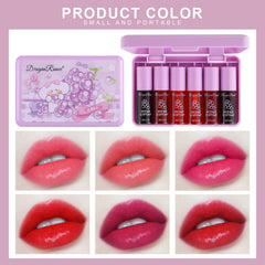 Applying Eakroo lip tint on lips for natural, dewy color