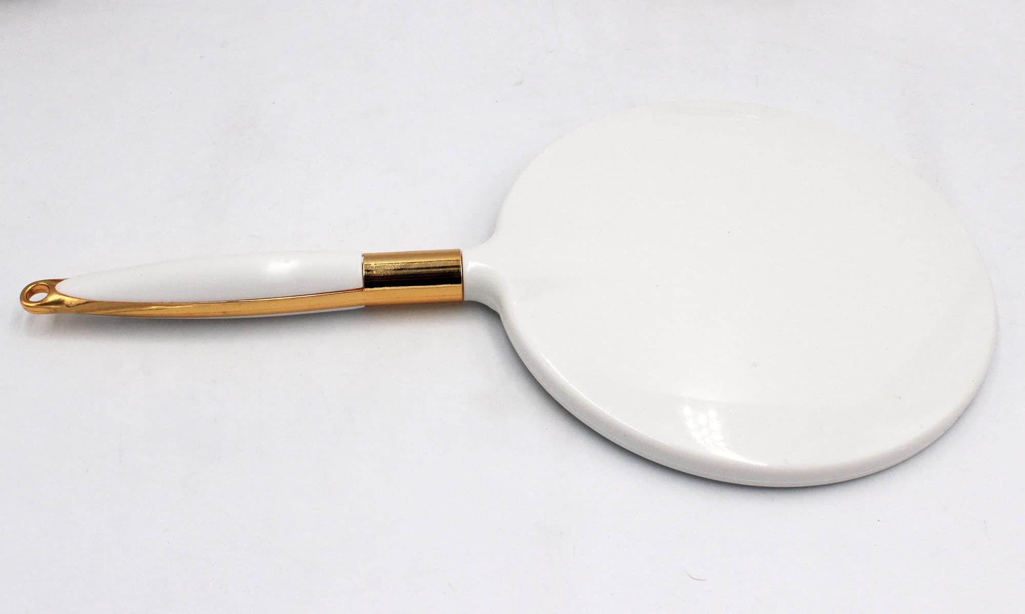 Eaoundm white design hand mirror blends style with practical portability.