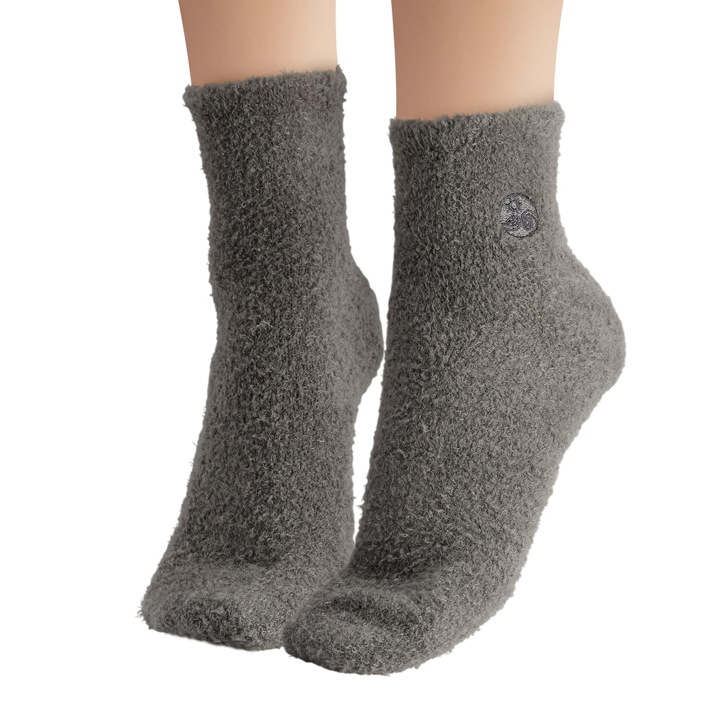Earth Therapeutics Aloe Socks diseño suave y cómodo para uso nocturno