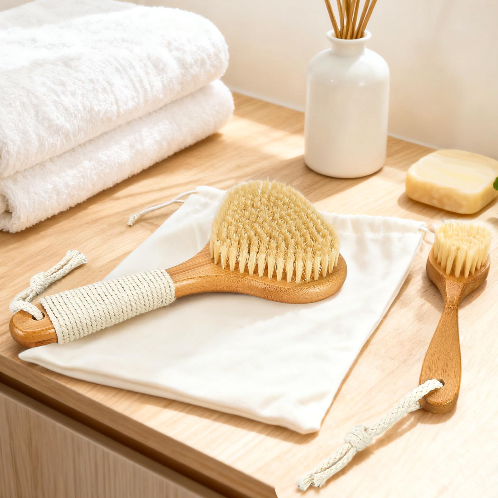 Cerdas naturales de pelo jabali del set eaxun para exfoliar sin irritación