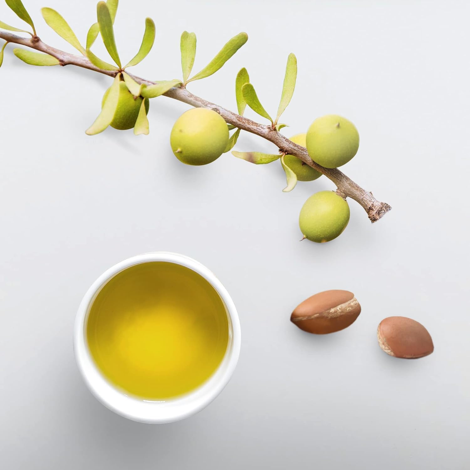 Eco Style gel demonstrates strong hold while keeping hair moisturized.