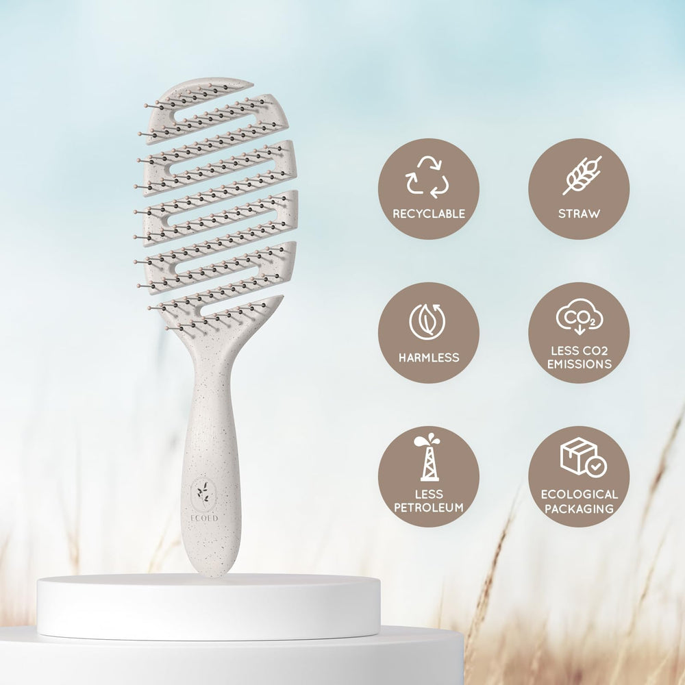 Ecoed Detangler works on curly, wavy, and straight hair for easy detangling