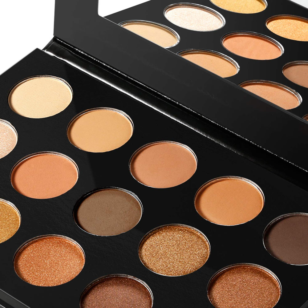 EcoFavor Nude Gold: aplicación sedosa que desliza fácilmente sobre el párpado.