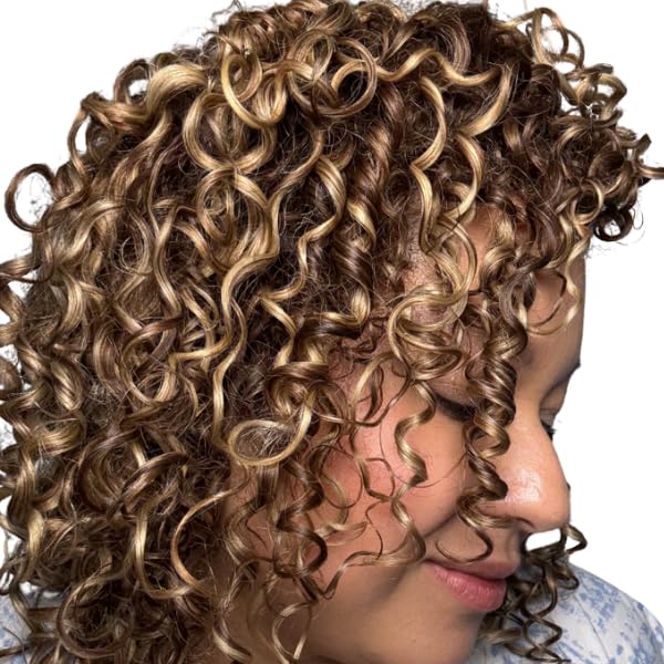 Ecoslay Orange Marmalade hair application scrunch for frizz control during styling.
