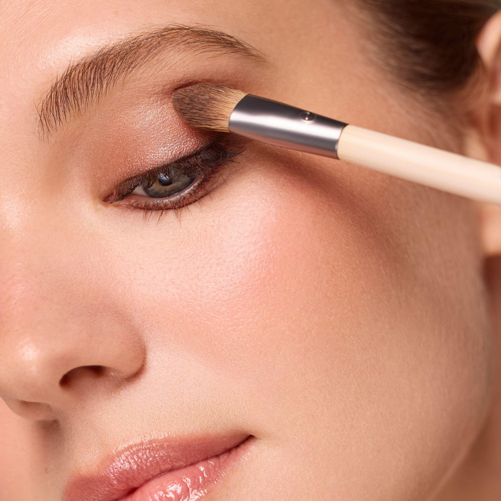 EcoTools All-Over Eye Brush soft synthetic bristles create even, natural eye looks.