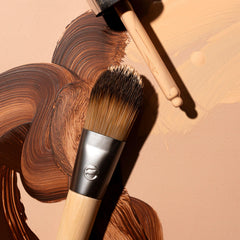 EcoTools Classic Foundation Brush works with liquid foundation for smooth application.