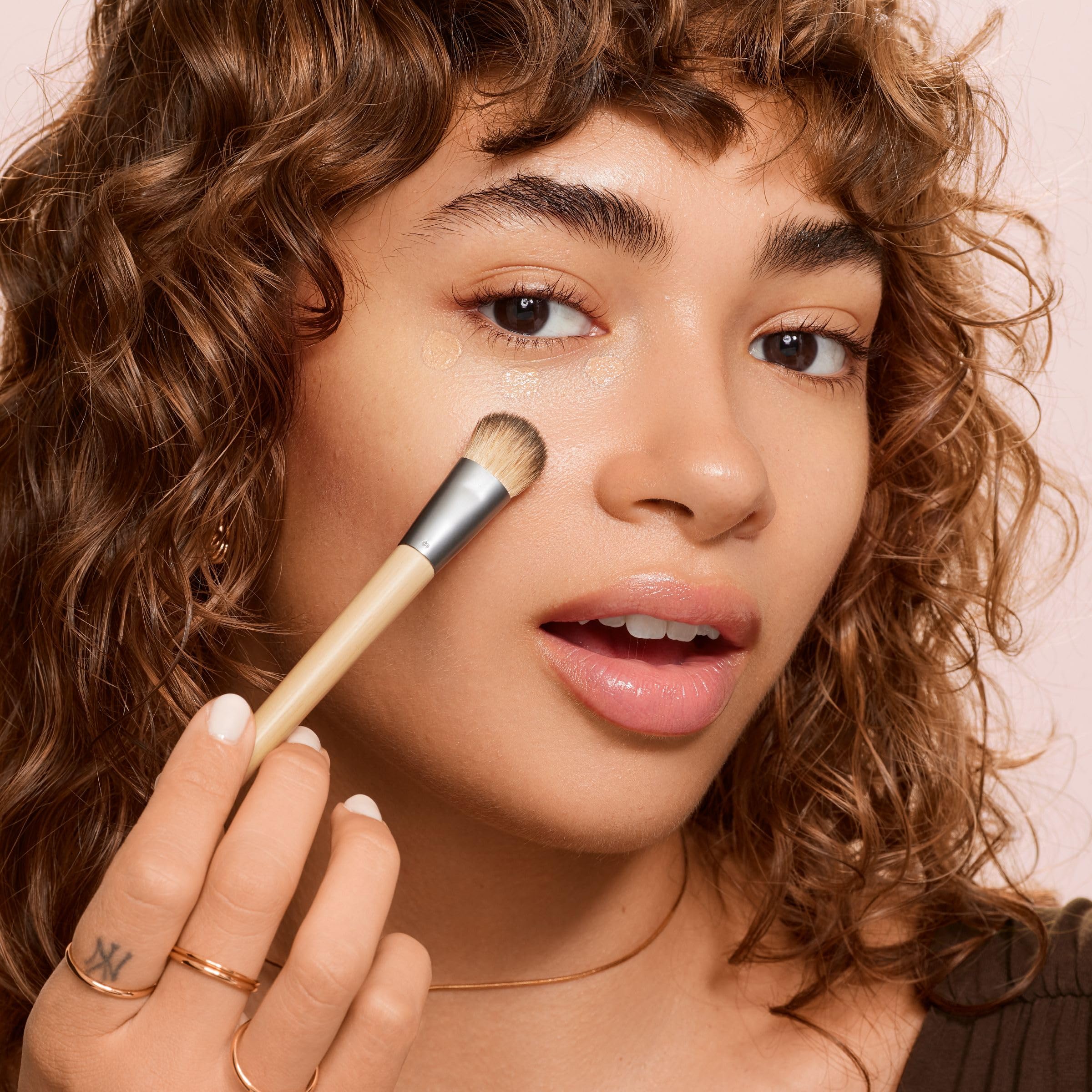EcoTools Precision Concealer Brush sustainable bamboo handle and ergonomic design