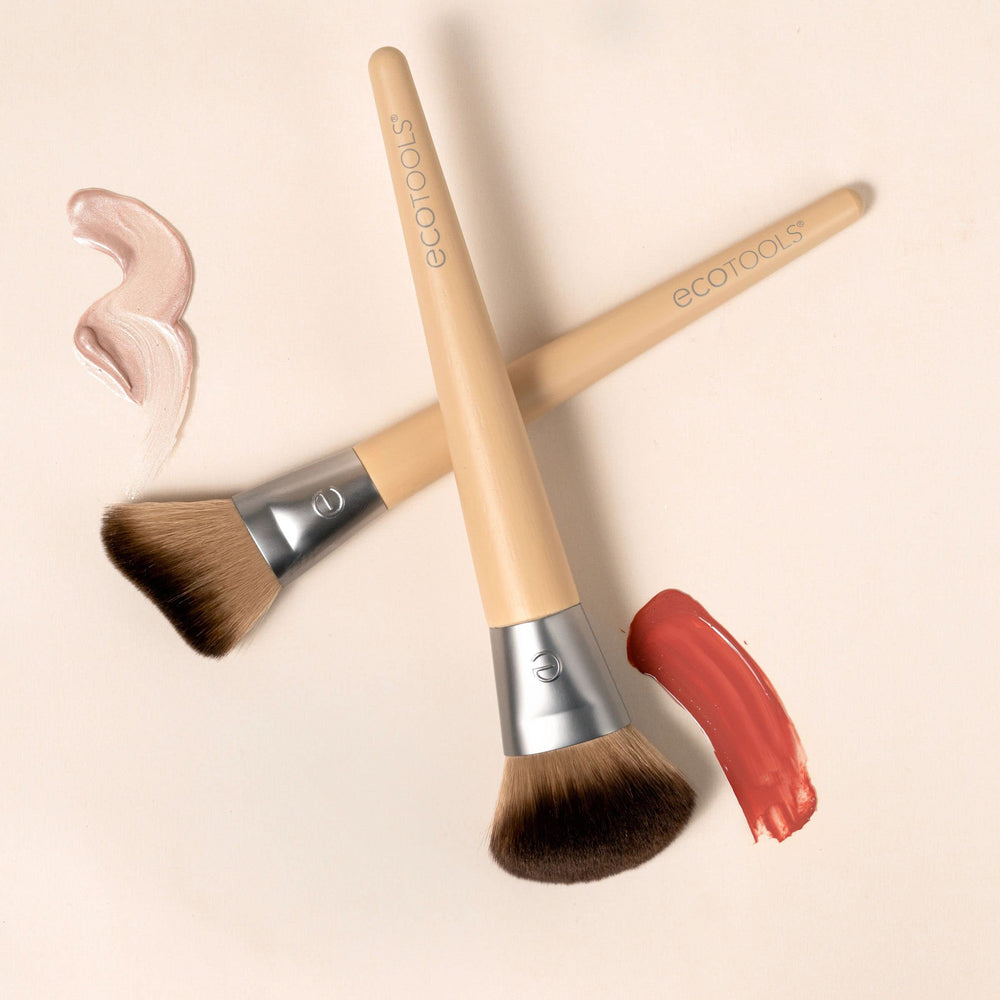 EcoTools soft synthetic hair for vegan-friendly, gentle strokes.