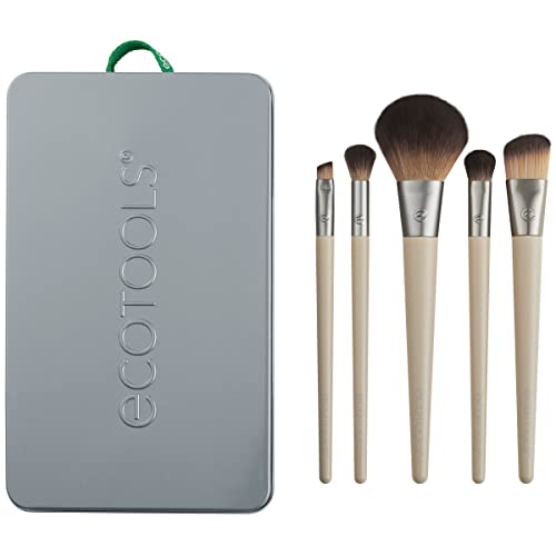 Synthetic bristles by EcoTools offer easy cleaning and durability.