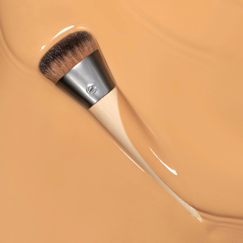 EcoTools Wonder Cover Complexion Brush features renewable bamboo handle for an eco-friendly routine.