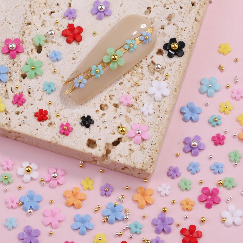 edittime adorna uñas, fundas y tarjetas con estilo brillante.