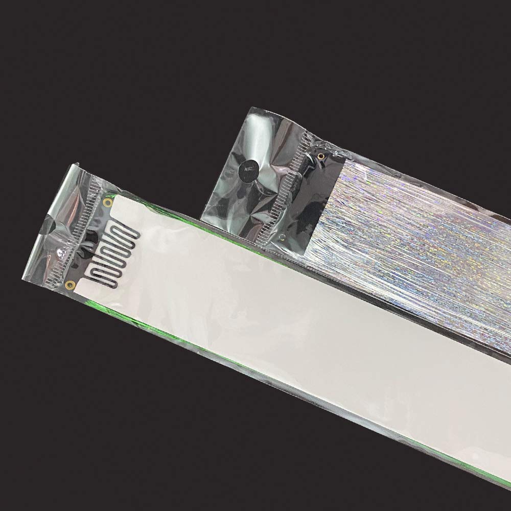 Edoneery green tinsel creates fresh accents for casual styles
