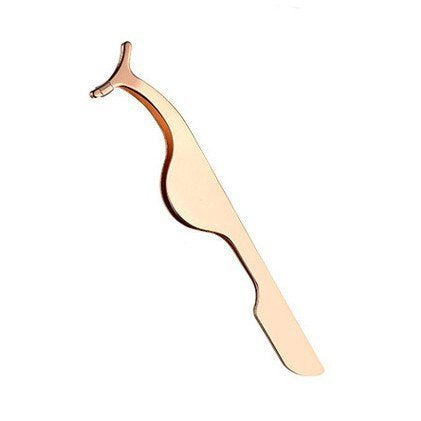 EIAKE precision lash tweezers in gold deliver steady handling for delicate lashes.