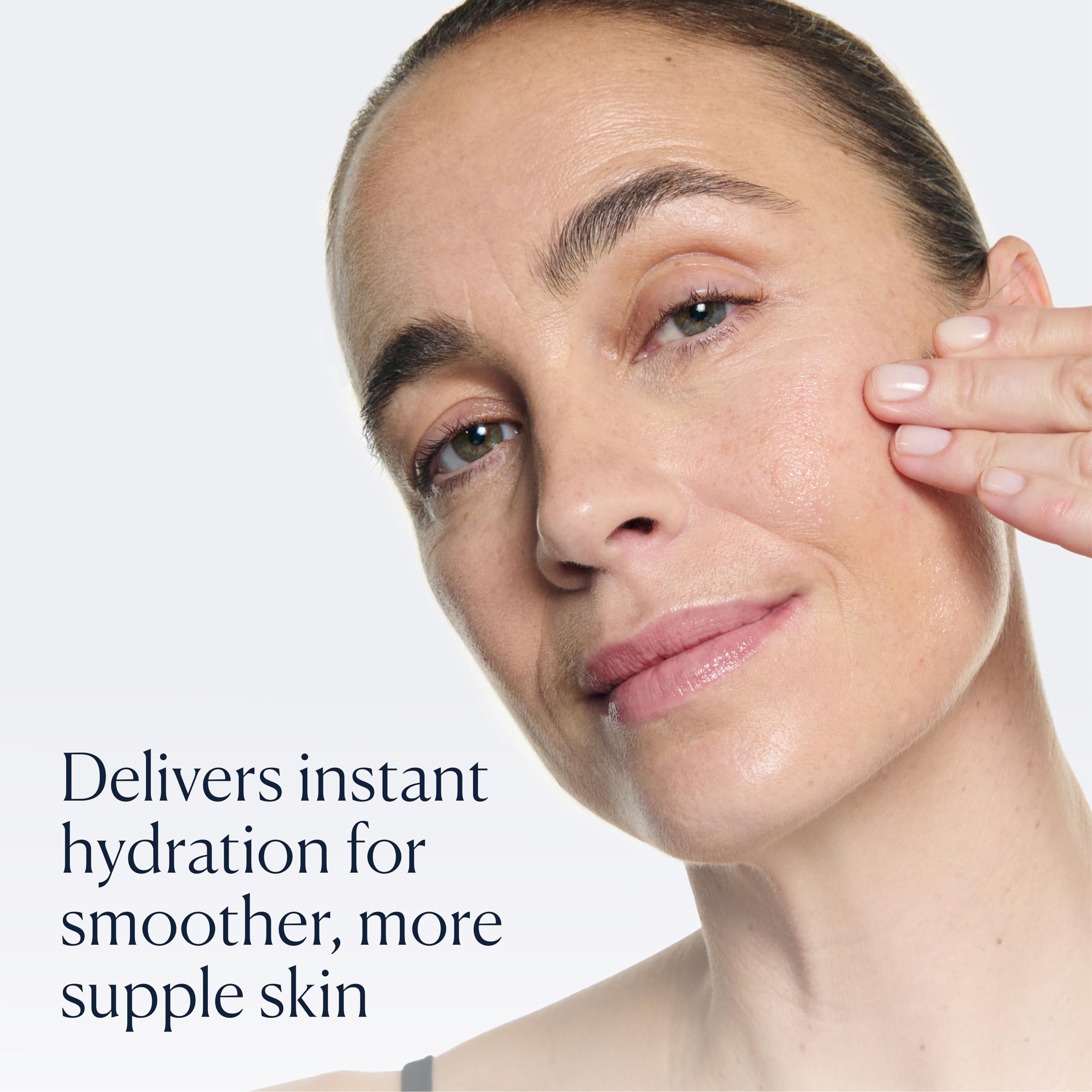 Elemis Pro-Collagen Renewal Serum texture close-up showing light absorption