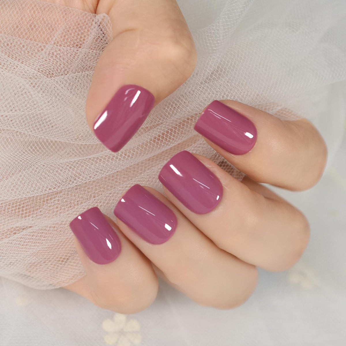 Elevenail Daily Glossy uñas postizas cortas cuadradas púrpura, look de salón en casa