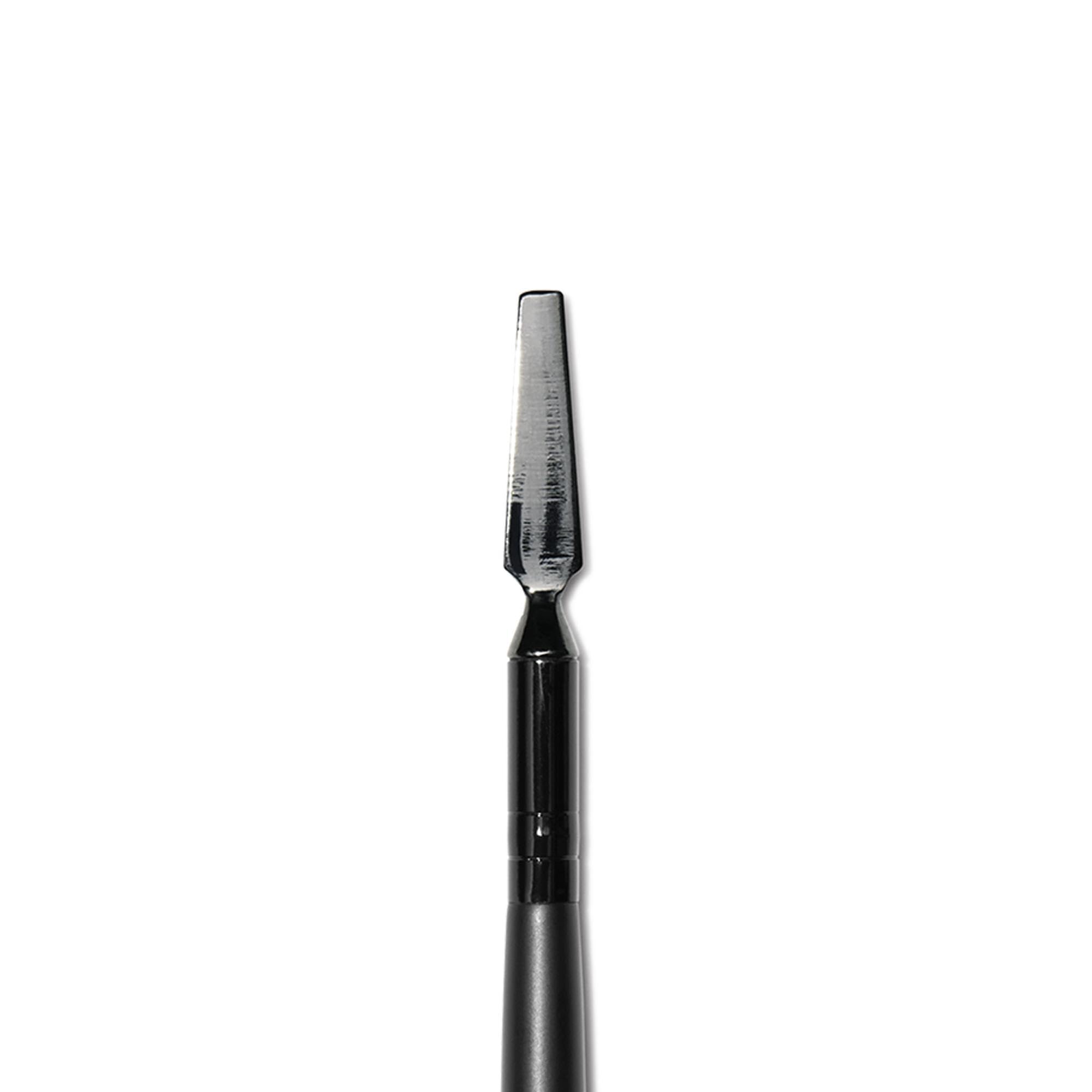 e.l.f. Brow Lift Applicator applies brow wax for feathered brows