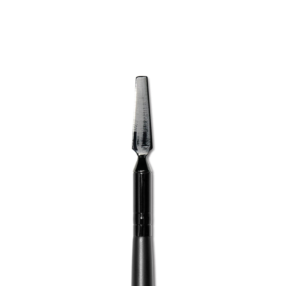 e.l.f. Brow Lift Applicator applies brow wax for feathered brows