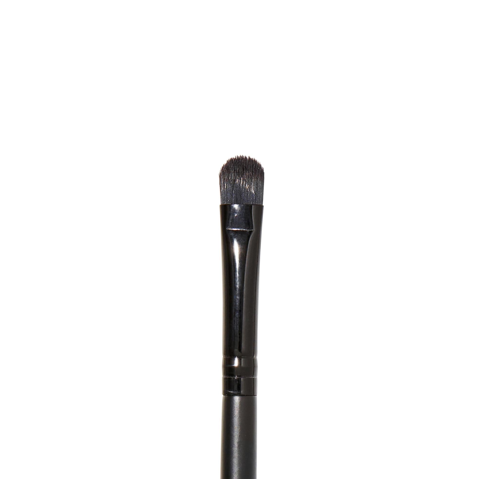 e.l.f. concealer brush ergonomic handle for comfortable blending