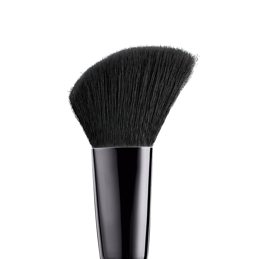 e.l.f. dense synthetic bristles provide soft, precise application for contouring and blushing.