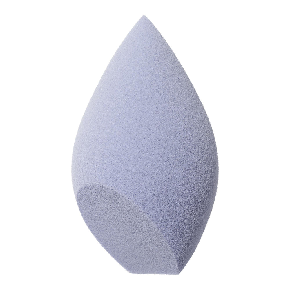 e.l.f. flat edge for contouring delivers clean, streak-free definition.