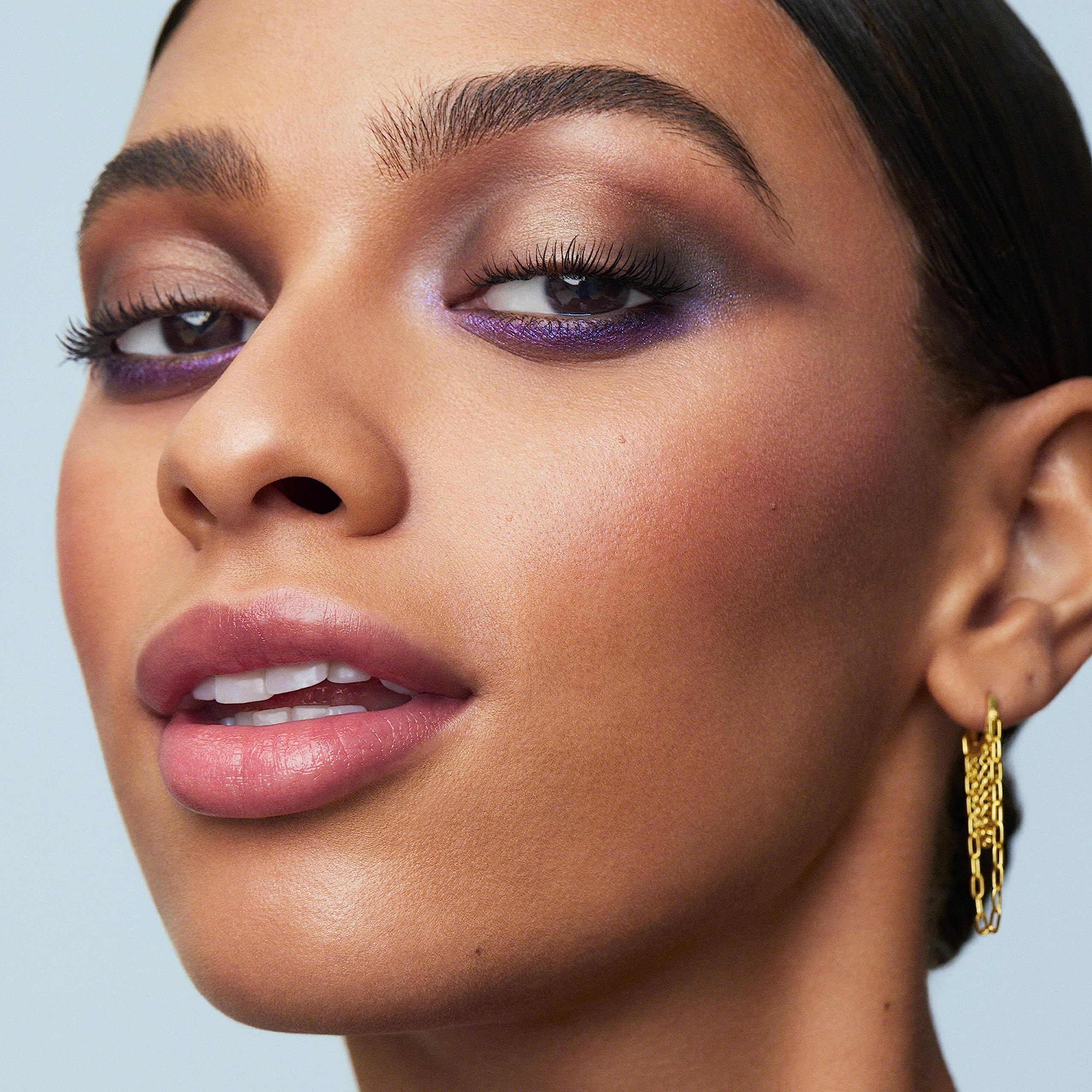 e.l.f. Perfect 10 Propuesta de maquillaje para ojos versátil para cualquier ocasión.