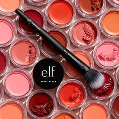 e.l.f. Putty Blush Brush ergonomic grip for comfortable makeup application.