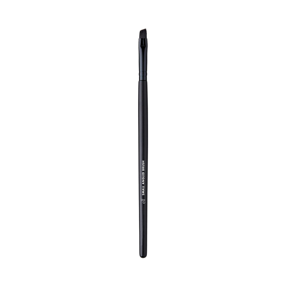 e.l.f. Small Angled Brush angled tip for precise color application.