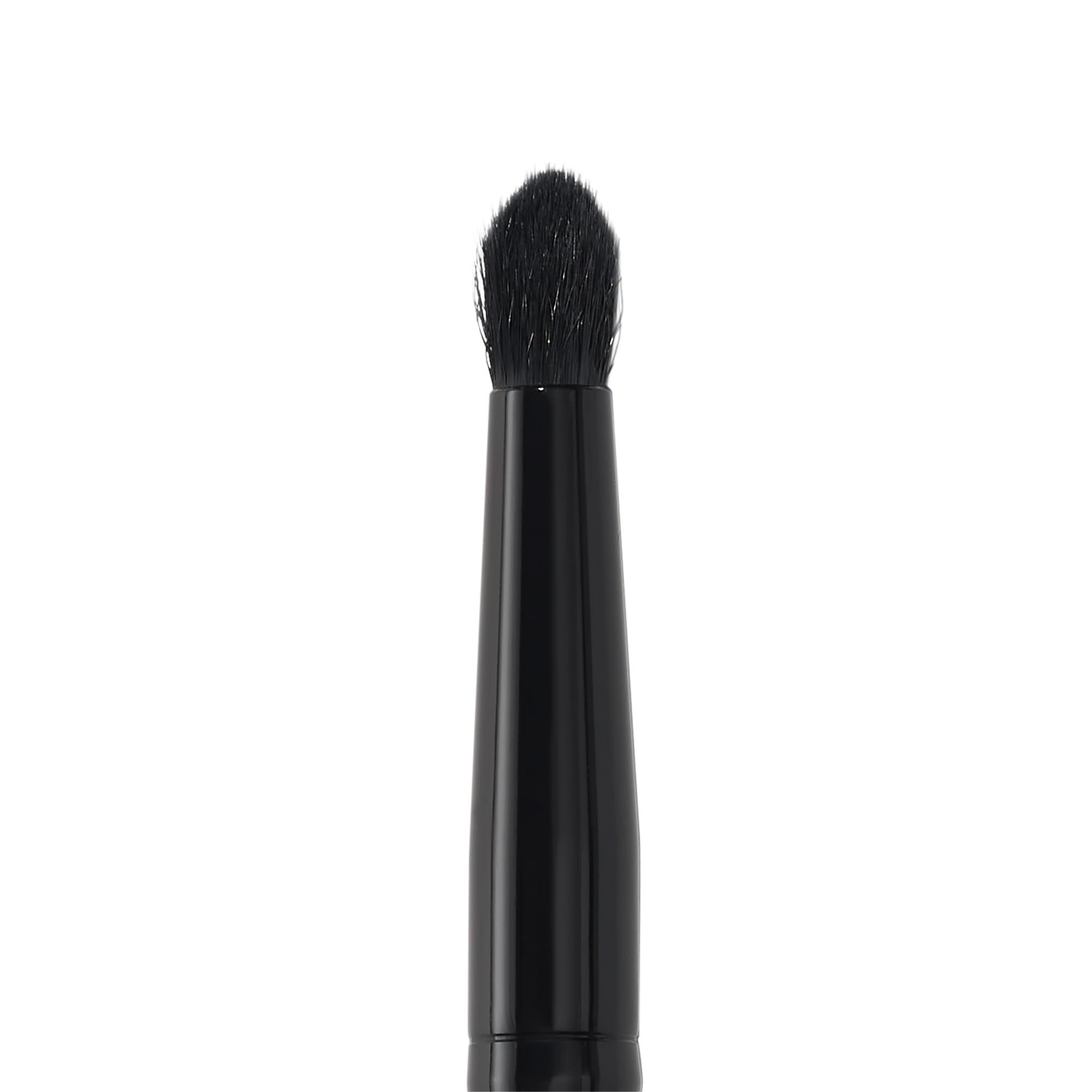 Elf Smudge N Smoke brush dome tip enables a softer, fallout-free smudge.