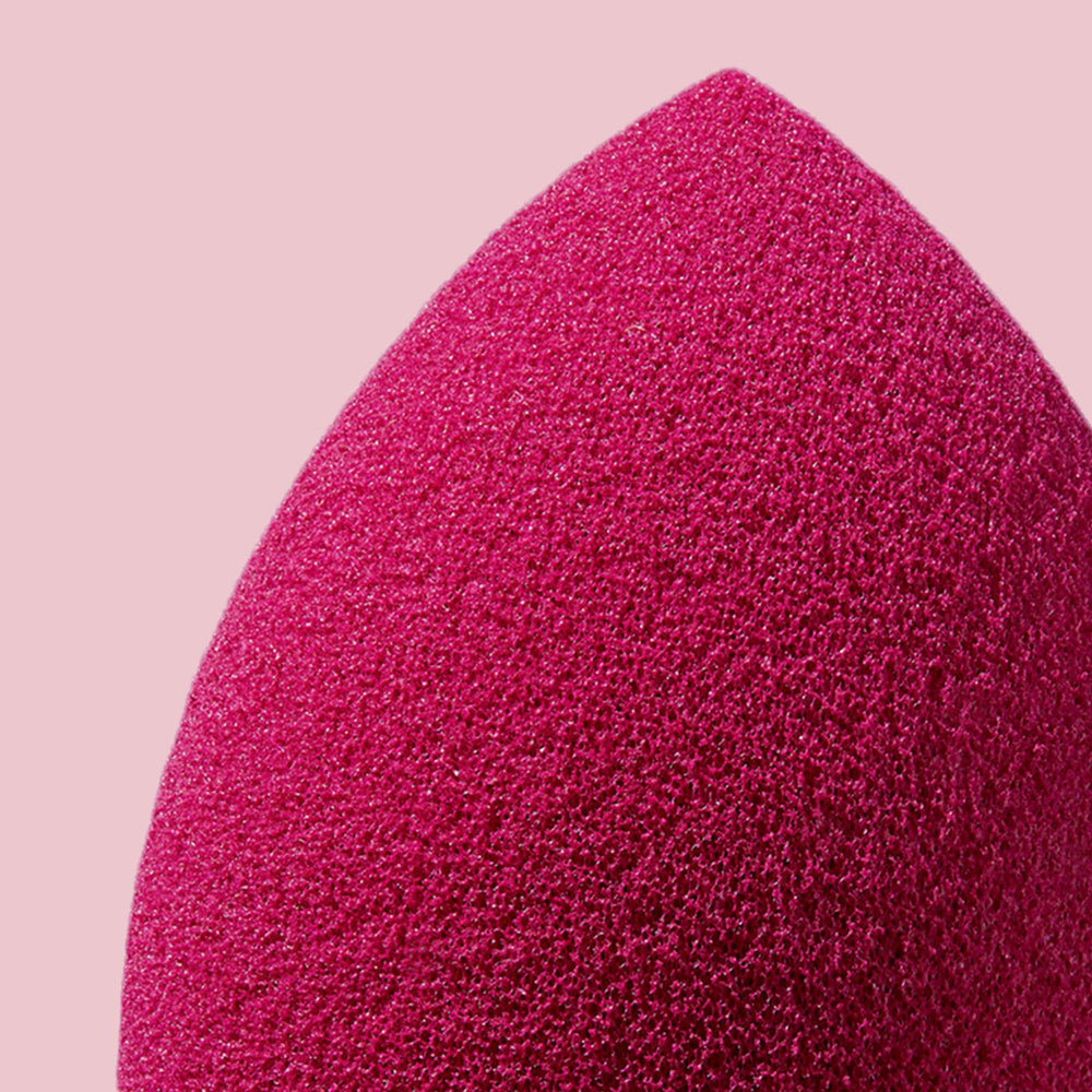 e.l.f. Total Face Sponge precision tip for targeted concealing.
