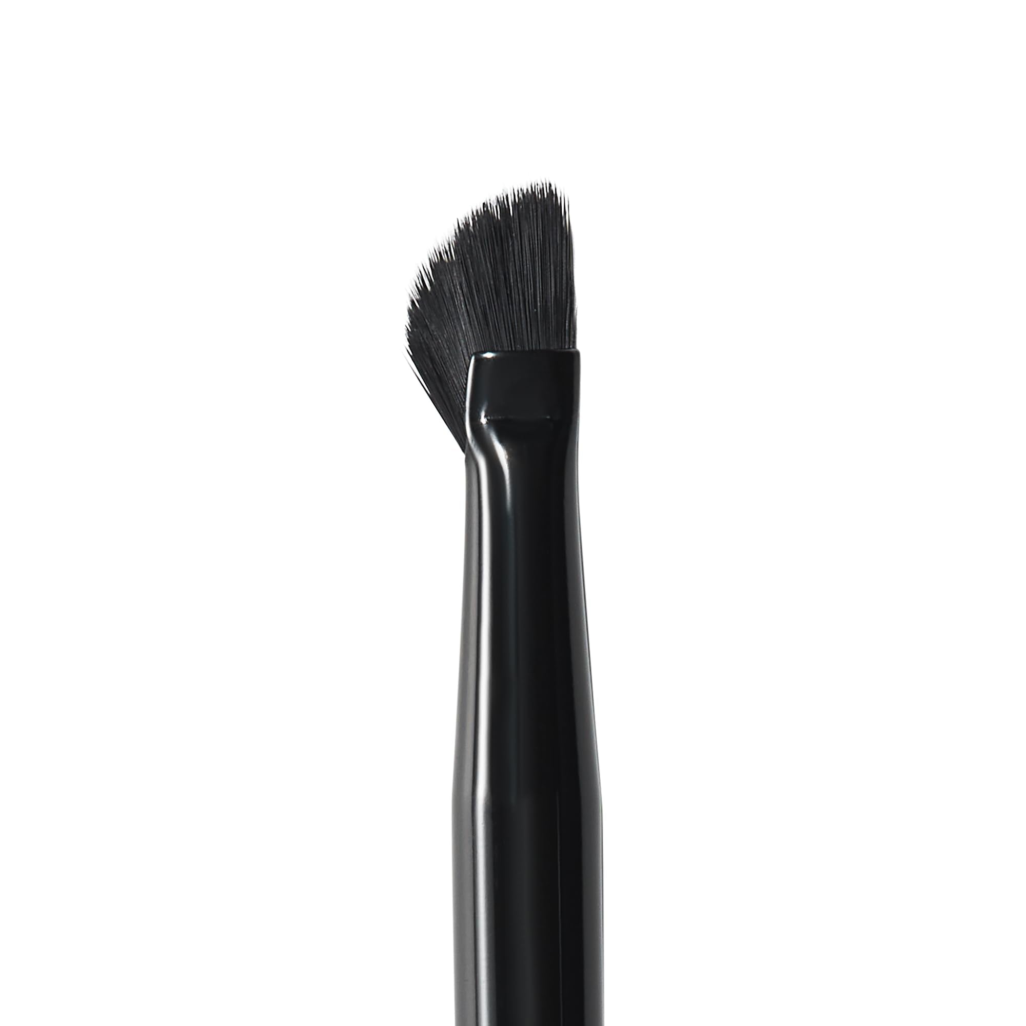 e.l.f. Wing It Liner Brush curve head applying liner for a clean wing