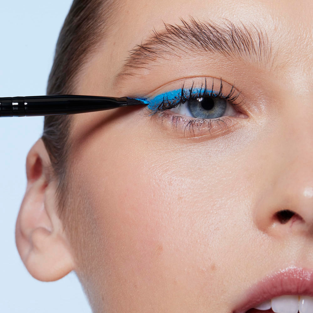 e.l.f. Wing It Liner Brush demonstrating powder eyeliner compatibility for versatile looks