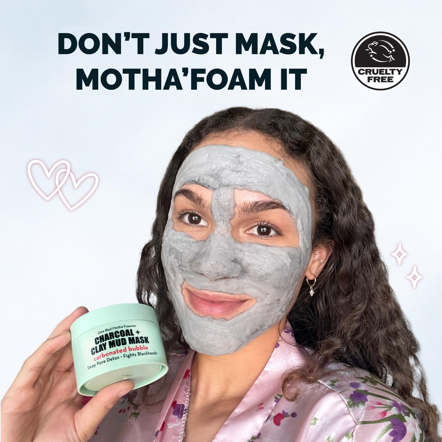 Elizabeth Mott mascarilla efervescente en aplicación, burbujea para exfoliar sin frotar